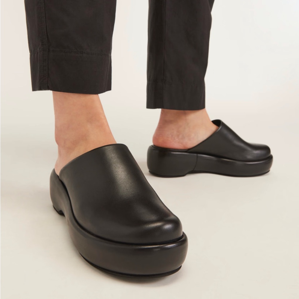 Everlane Puffa Flatform, new in box - Picture 3 of 5